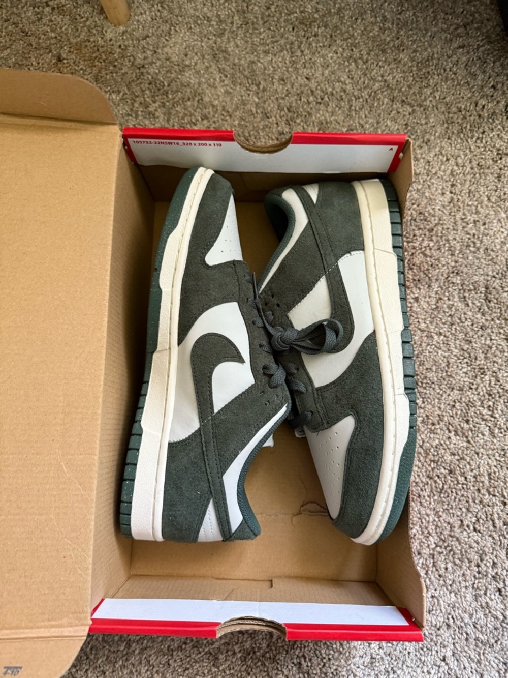 Women's Nike dunk  Low-Top Suede Sneakers in Dark Green and White
